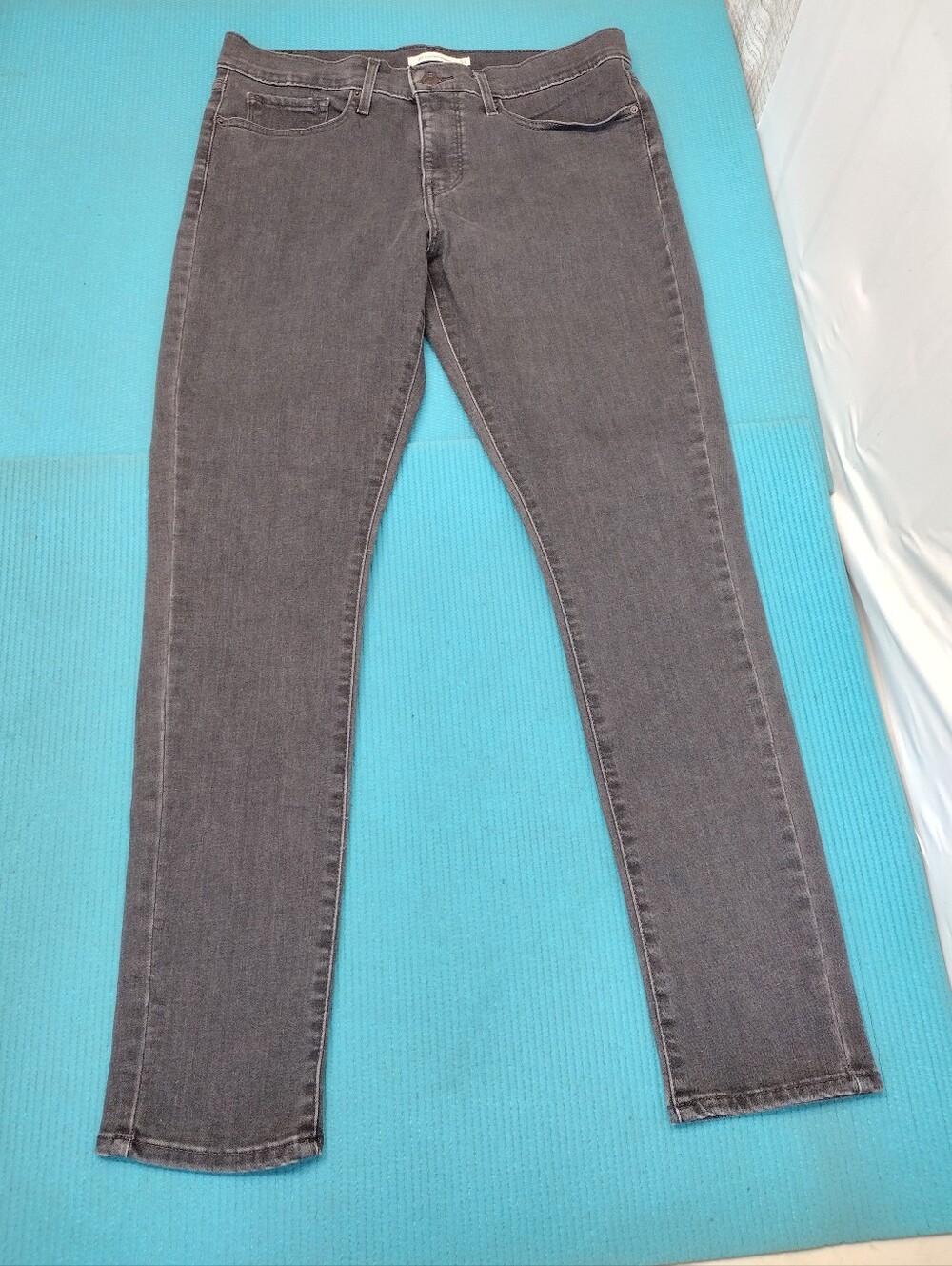 Levi's Women's 311 Shaping Skinny Jeans Gray Size 31